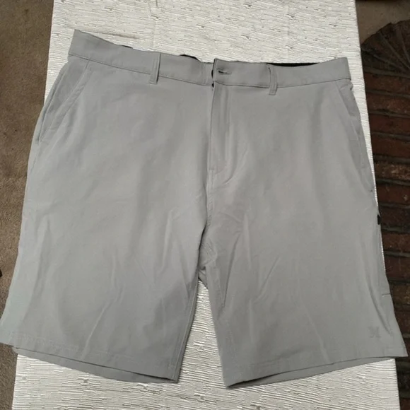 Hurley Men's Light Gray Flat Front Shorts - Picture 5 of 5